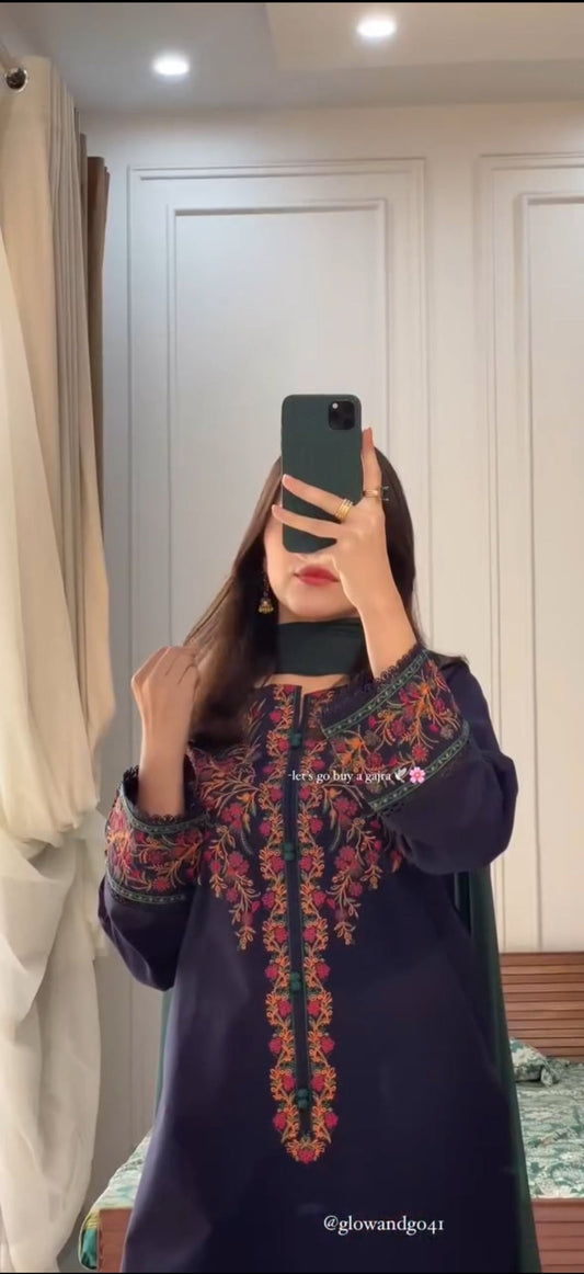 Rang Ja -Embroidred 2pc Suit