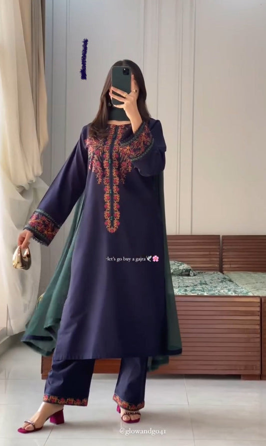 Rang Ja -Embroidred 2pc Suit