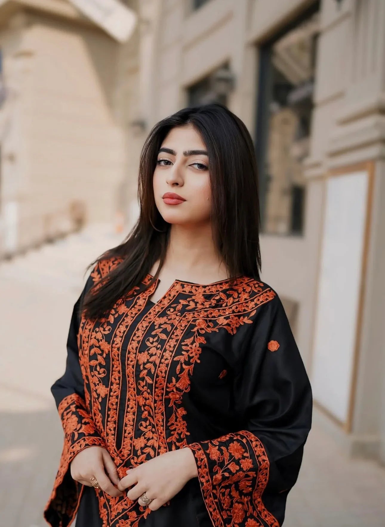 Alyana - Embroidered 2pc Suit