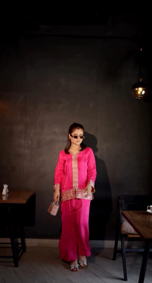 Aroob -Lawn 2pc Embroidered Suit