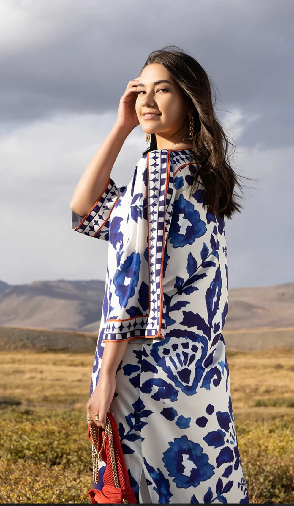 Areeba - Stitched 2Pc printed Suit - Premium Poly Lawn