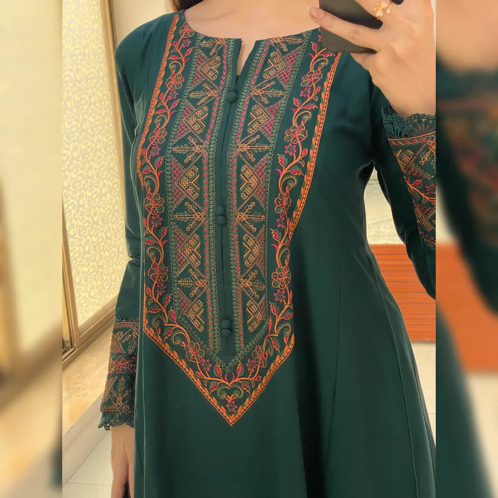 Dur e Fishan - 2Pc Long Froke and Trouser -Premium Fabric