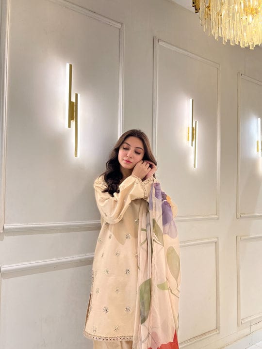 Arshia Embroidred 3Pc - Premium Fabric