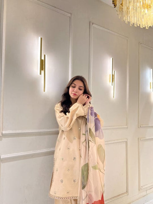 Arshia Embroidred 3Pc - Premium Fabric