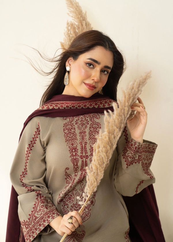 Mehwar Stitched 3Pc Embroidered Winter Fabric with beautiful duppata