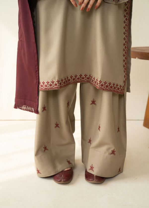 Mehwar Stitched 3Pc Embroidered Winter Fabric with beautiful duppata